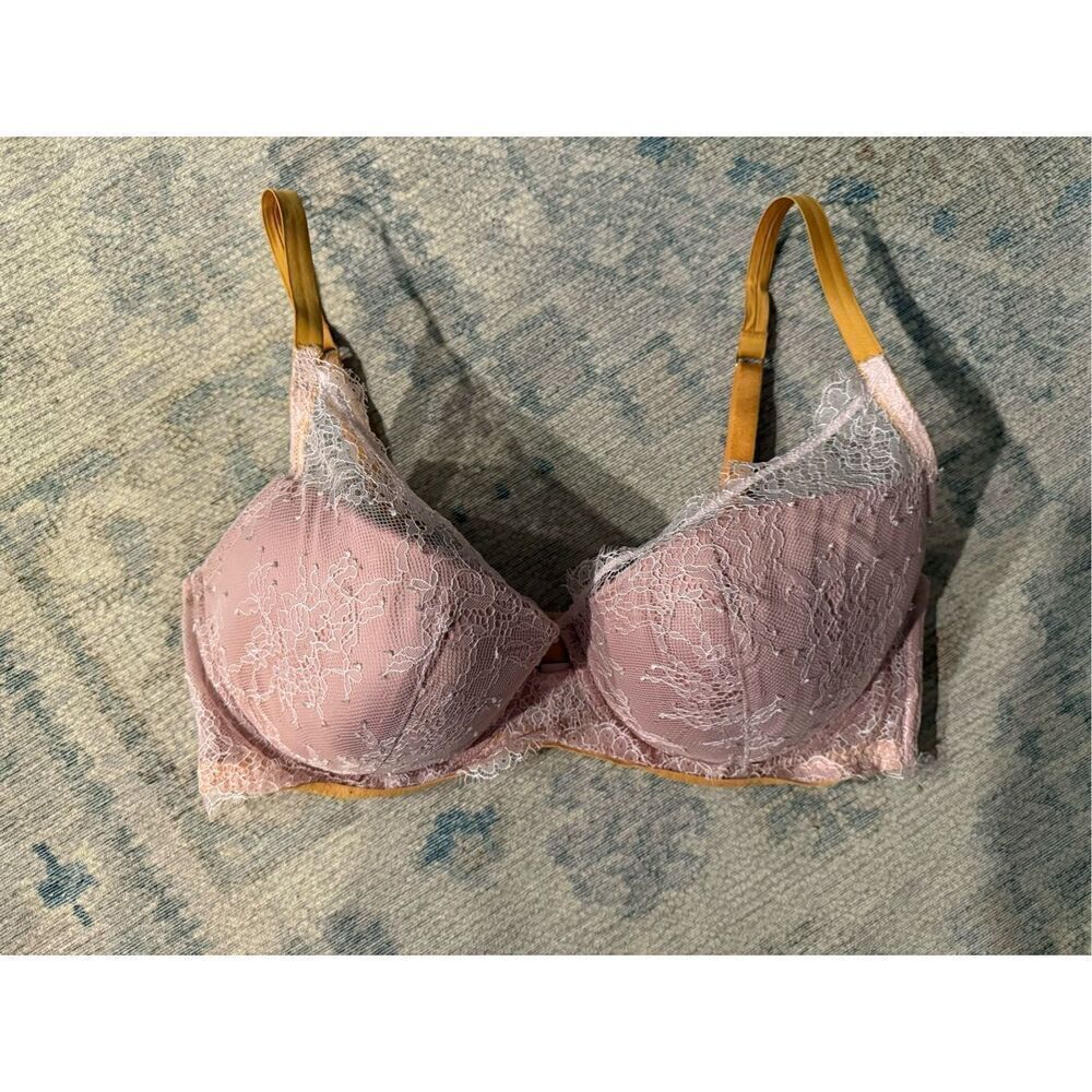 Victoria's Secret Pink‎ Dream Angels Chantilly Lined Laced Plunge Bra Size 38D